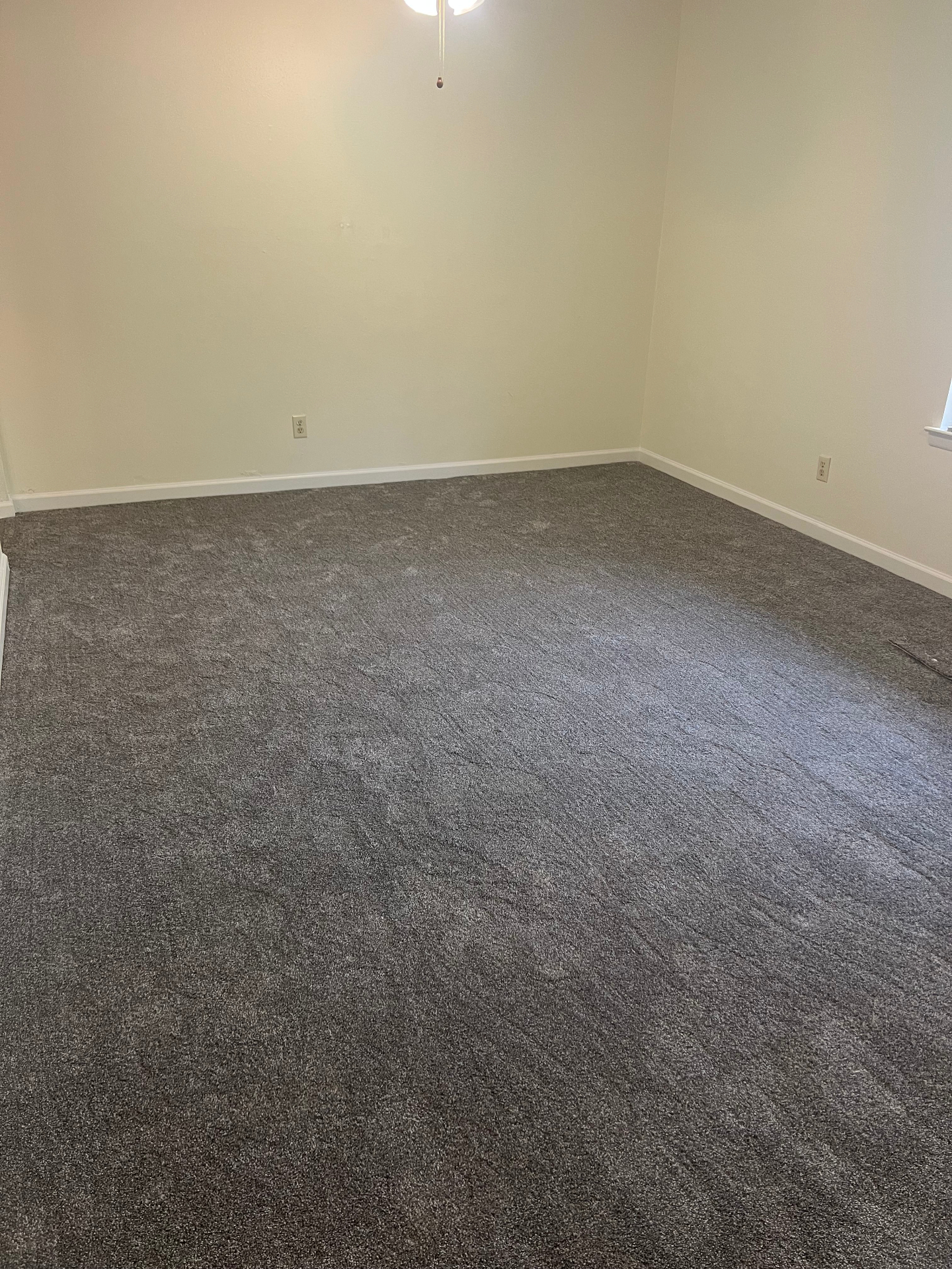 Luxurious high-pile carpet carpet flooring in bedroom in Brent